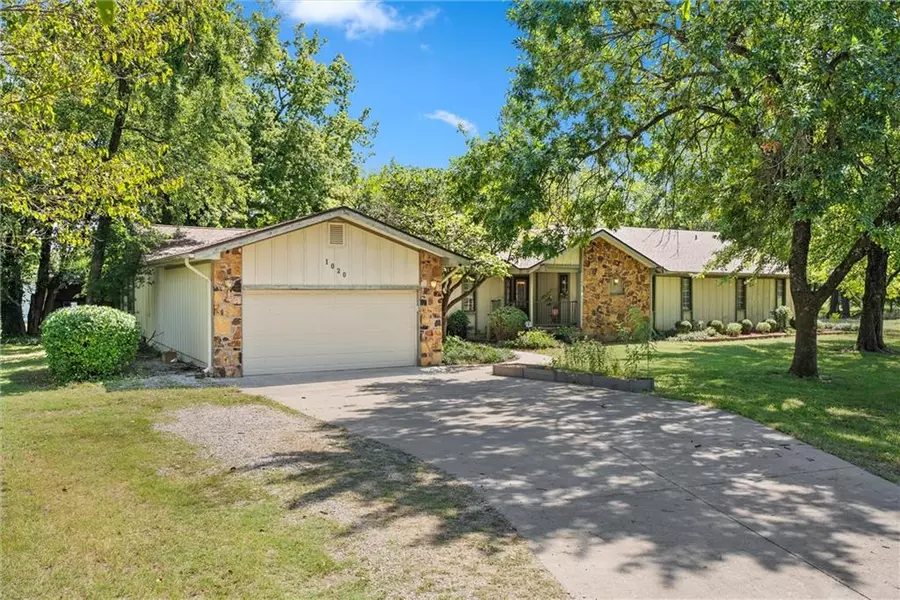 1020 N 19th PL, Independence, KS 67301