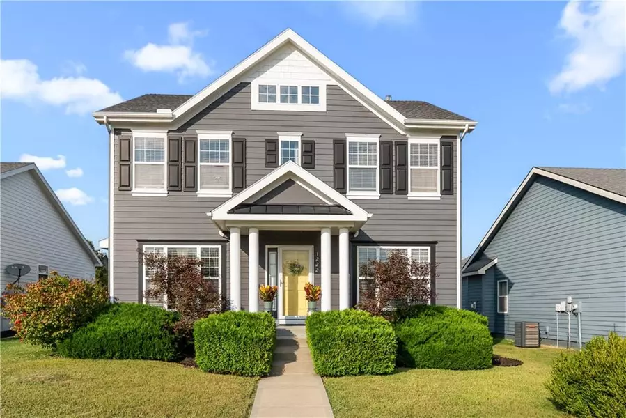 1222 SW Arbor Park DR, Lee's Summit, MO 64082