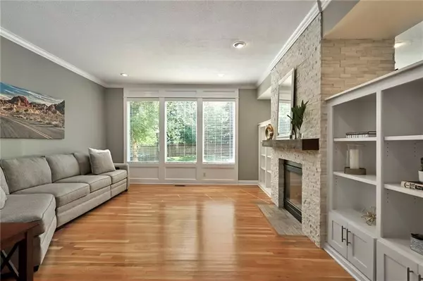 Overland Park, KS 66224,15619 Linden LN