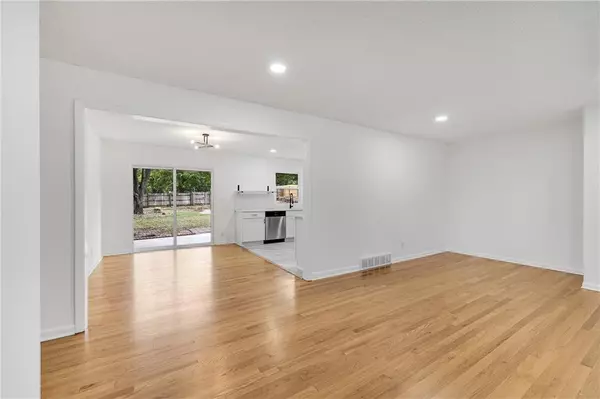 Raytown, MO 64133,6410 Harvard AVE