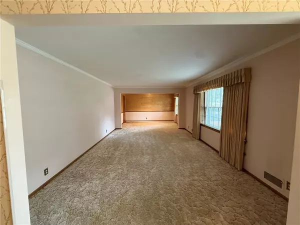 Overland Park, KS 66207,9508 Buena Vista ST