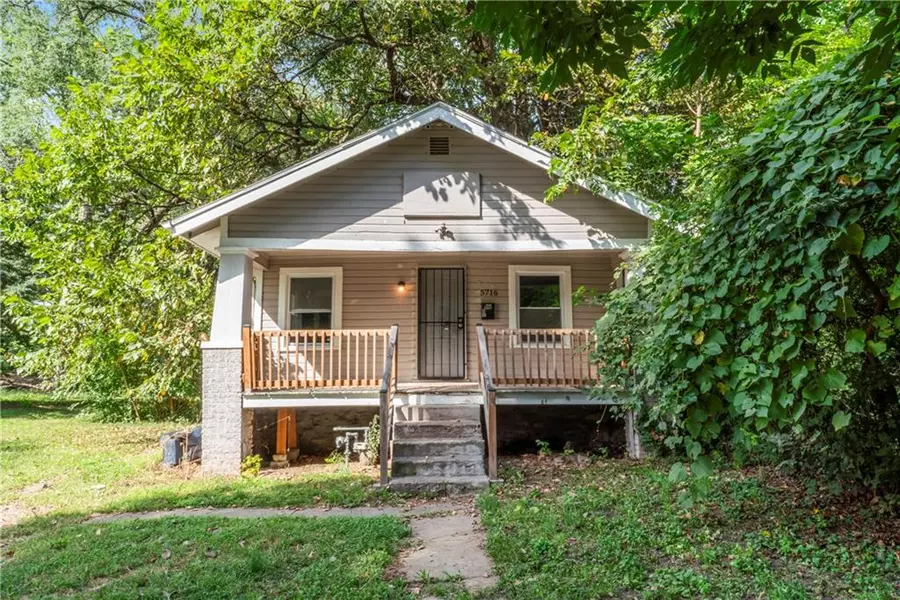 5716 PARK AVE, Kansas City, MO 64130