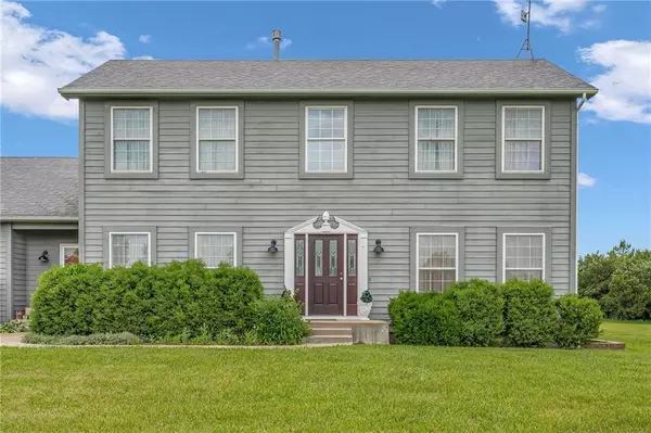 987 N 640th RD, Baldwin City, KS 66006
