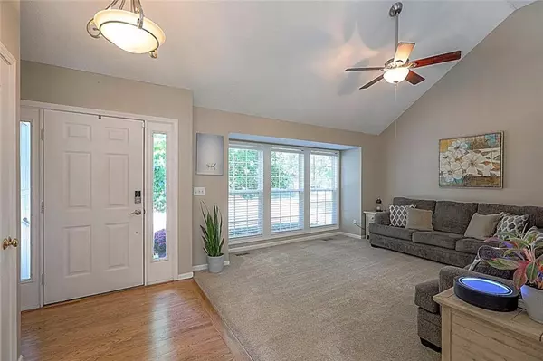 Shawnee, KS 66226,5133 Roundtree ST