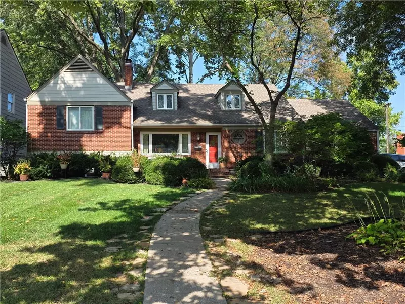 4304 Brookridge DR, Fairway, KS 66205