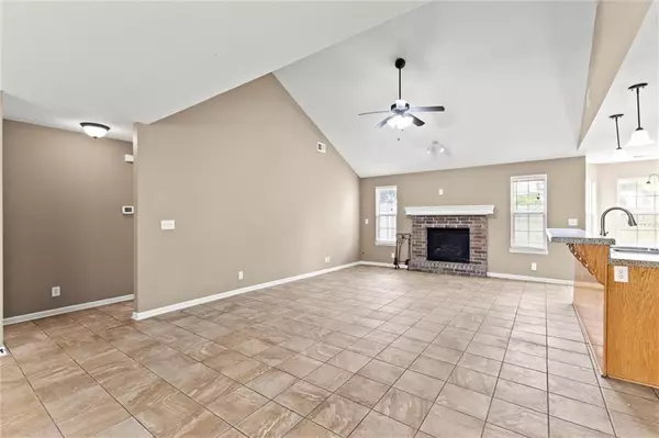 Raymore, MO 64083,1016 Seminole CT