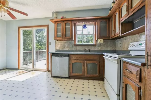 Gardner, KS 66030,701 E COLLEEN DR