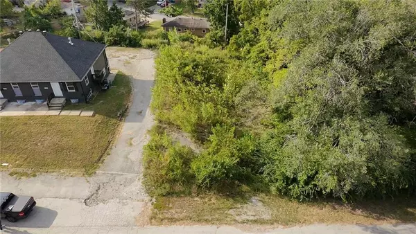 11527 E Lexington AVE, Sugar Creek, MO 64054