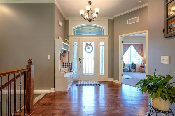 Pleasant Hill, MO 64080,902 Buckeye LN