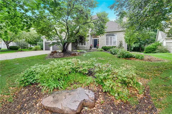 4512 W 139th ST, Leawood, KS 66224
