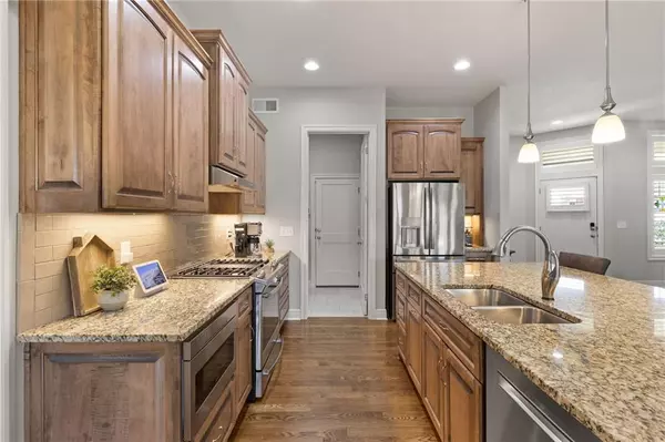 Overland Park, KS 66221,13808 Monrovia ST