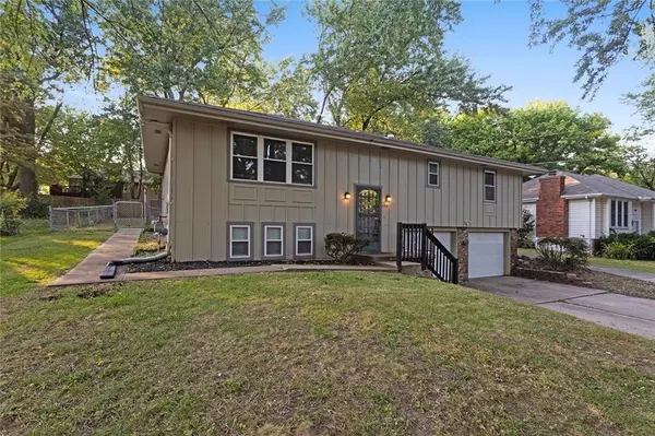 Independence, MO 64058,1910 N York ST