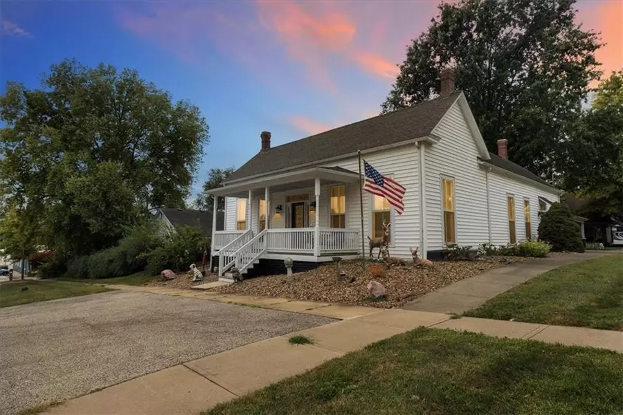 121 High ST, Platte City, MO 64079