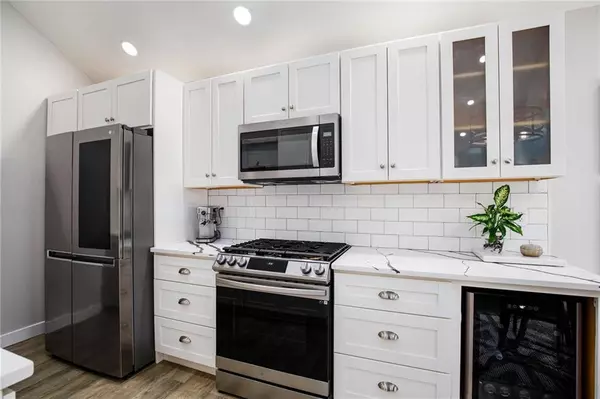 Lenexa, KS 66215,7908 Colony LN