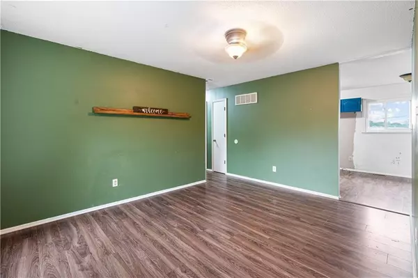 Independence, MO 64057,17813 Aqueduct ST