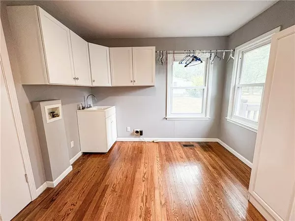 Sedalia, MO 65301,1406 S Warren AVE