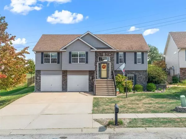 4605 Stacey Way CT, St Joseph, MO 64505
