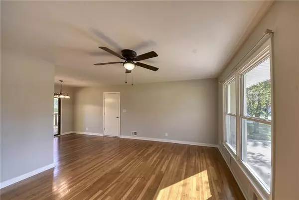 Gladstone, MO 64119,6409 N Indiana AVE