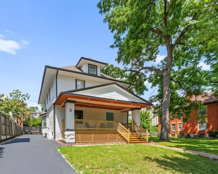3538 Wyandotte ST, Kansas City, MO 64111