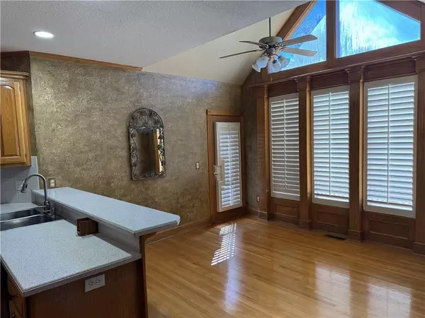 Kansas City, MO 64154,6603 NW 103 ST