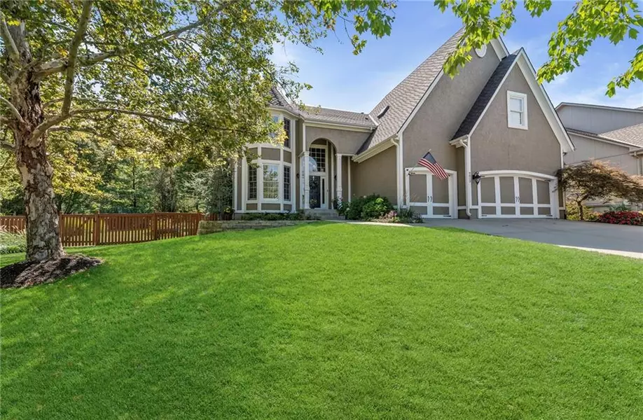 9013 W 148th ST, Overland Park, KS 66221