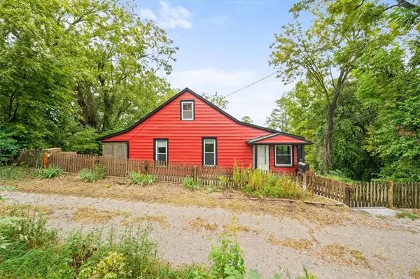 940 Cliff ST, Lexington, MO 64067