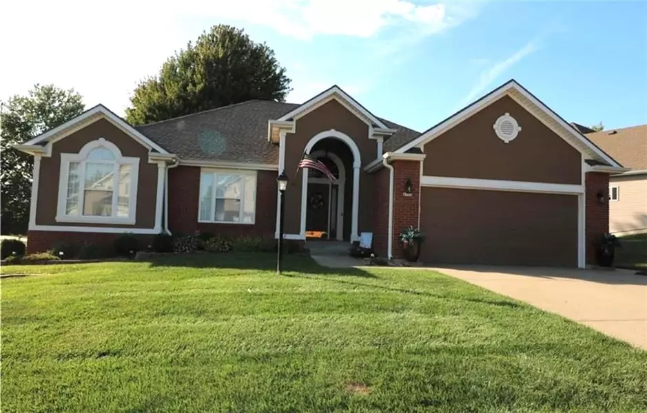 4703 Wilshire DR #N, St Joseph, MO 64506