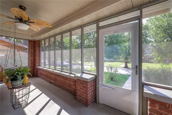 Kansas City, MO 64132,2232 E 69th ST