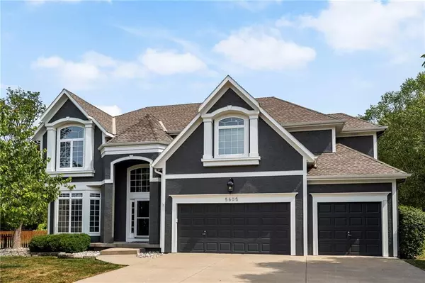 5605 NE Misty Meadow PL, Lee's Summit, MO 64064