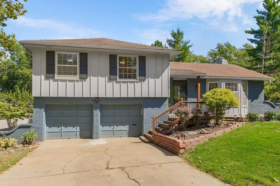 11107 Grand AVE, Kansas City, MO 64114