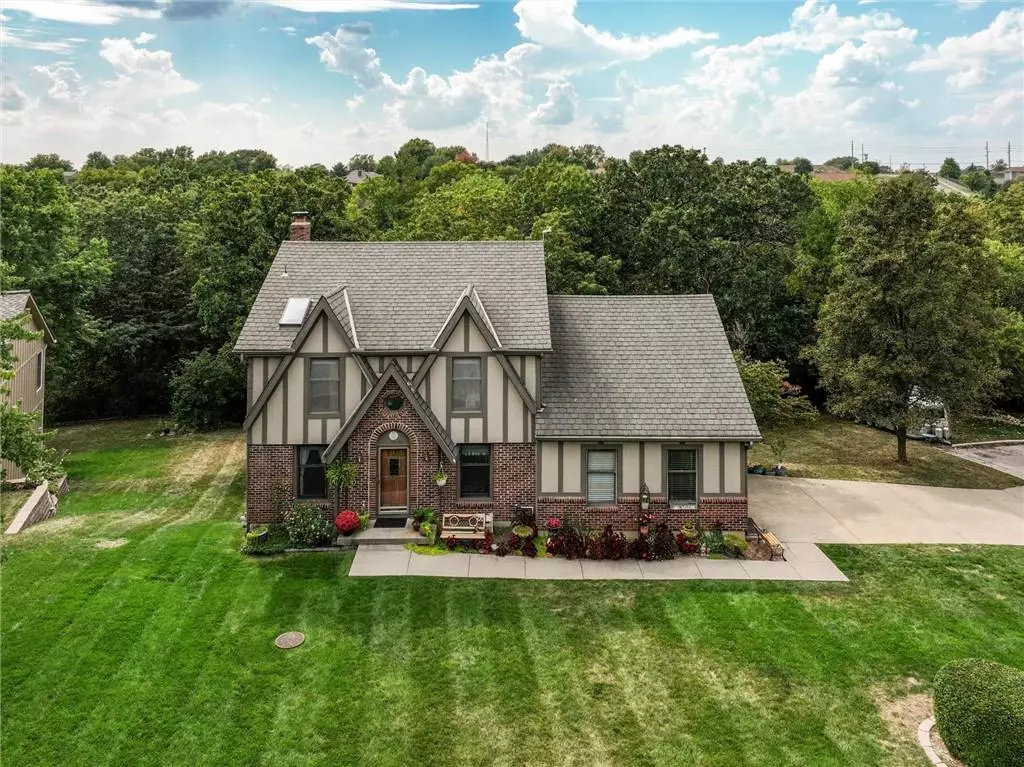 Shawnee, KS 66216,6900 Alden ST