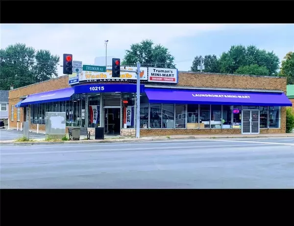 10215 E truman RD, Independence, MO 64052