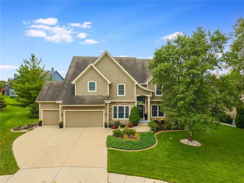 9623 N Crescent CT, Kansas City, MO 64157