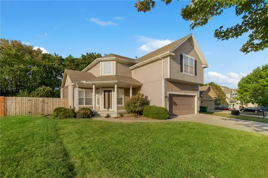 12222 Pebble Beach DR, Kansas City, KS 66109