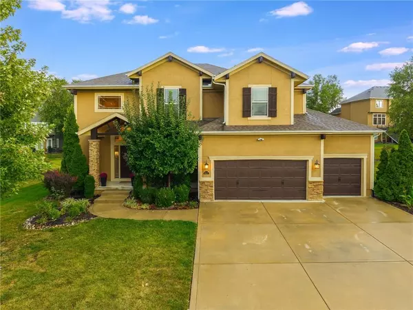 10527 N Euclid AVE, Kansas City, MO 64155