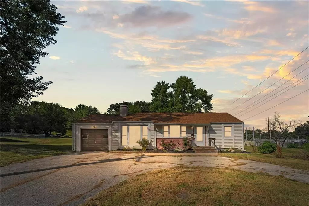 Independence, MO 64052,10522 E 35th ST #S