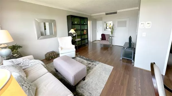 Kansas City, MO 64113,333 W Meyer BLVD #1109