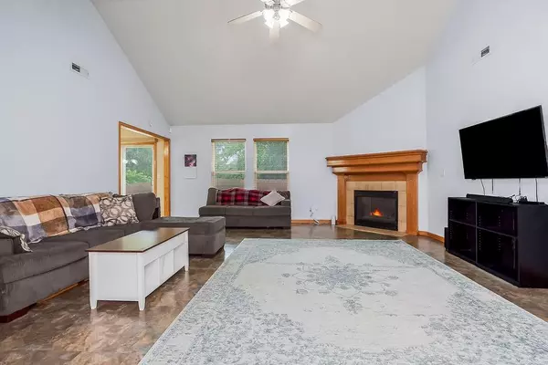 Grain Valley, MO 64029,501 SW Creek Ridge DR