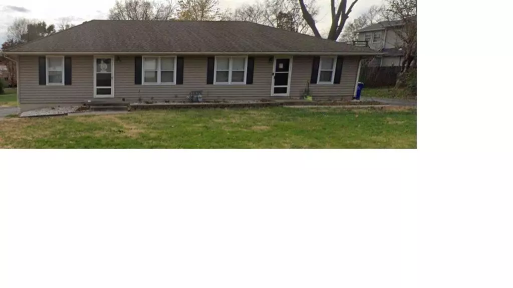 8511 W 47 ST, Overland Park, KS 66203