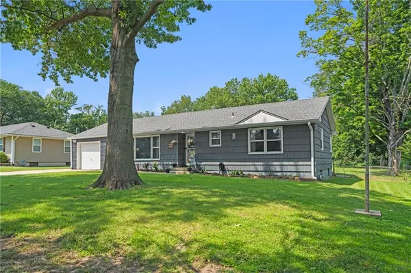 Leavenworth, KS 66048,1844 Ottawa ST