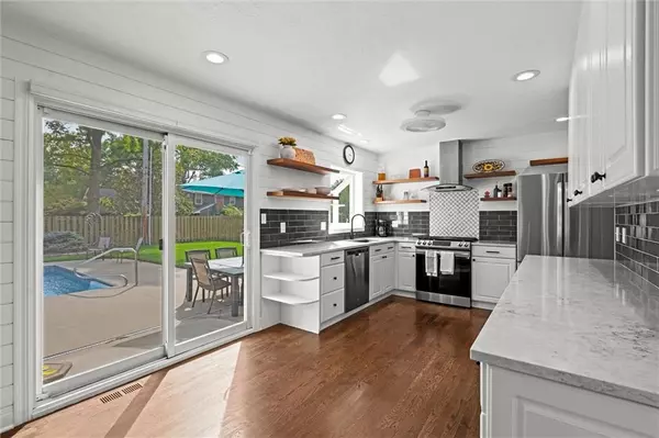 Overland Park, KS 66212,7617 W 98th TER