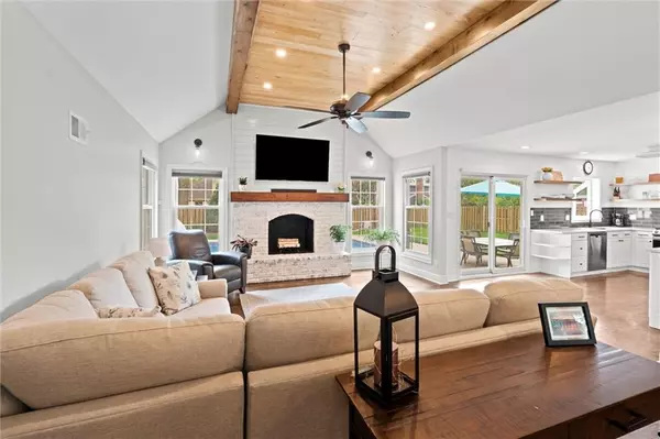 Overland Park, KS 66212,7617 W 98th TER