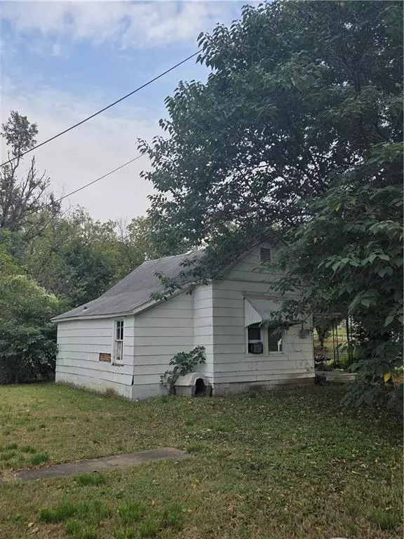 Fort Scott, KS 66701,109 N Lincoln ST