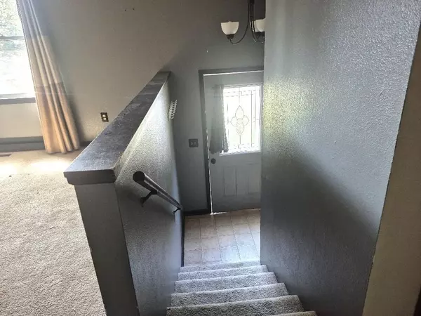 Trenton, MO 64683,2604 Hunter RD