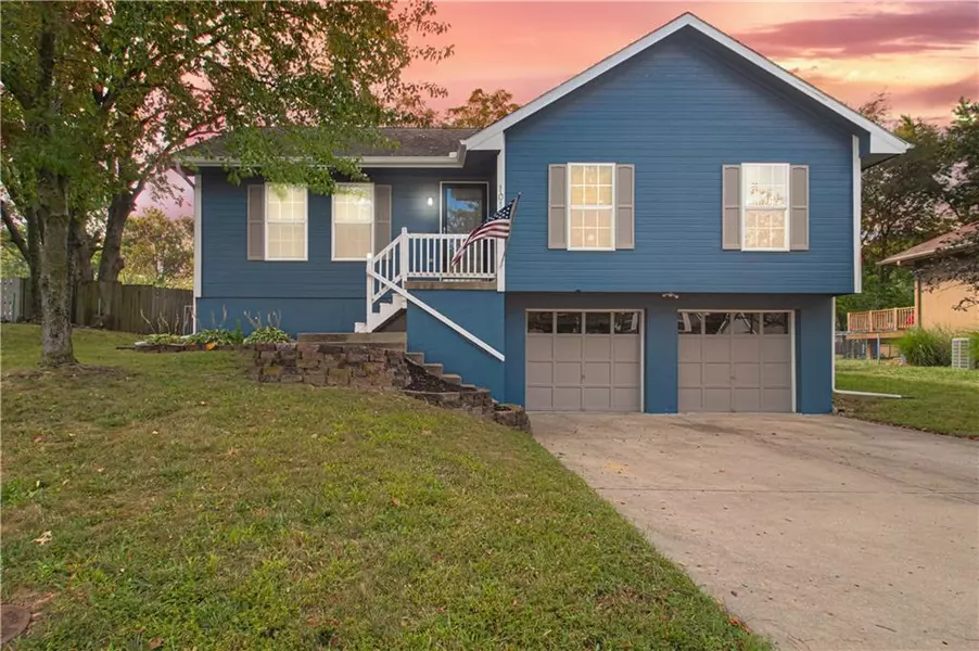 1017 Rose AVE, Excelsior Springs, MO 64024