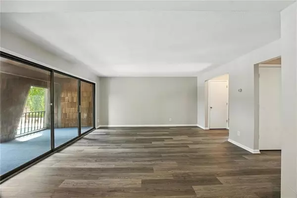 Overland Park, KS 66212,7414 W 102 CT