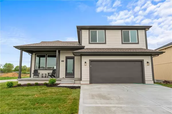 2200 SE Oak Ridge DR, Oak Grove, MO 64075