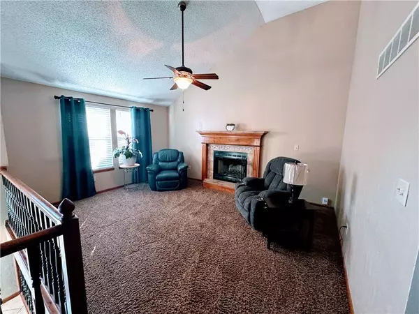 Independence, MO 64057,1626 S Whitney RD