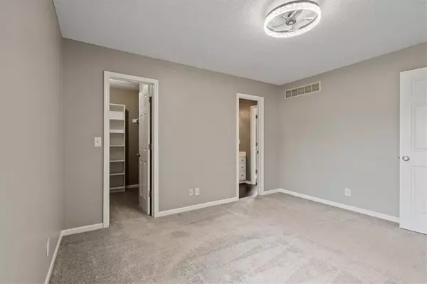 Spring Hill, KS 66083,21682 S Main ST