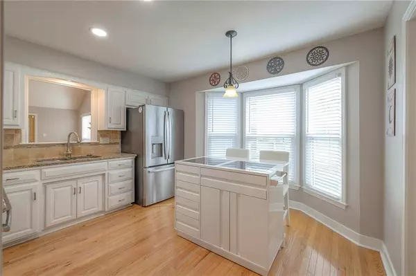 Overland Park, KS 66213,12103 Slater ST
